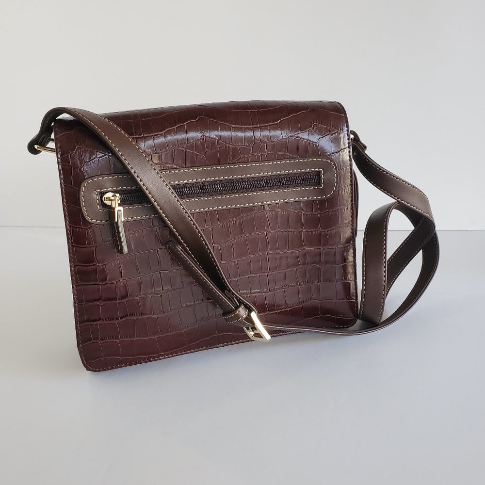NWT Liz Claiborne Vintage Croc Embossed Brown Faux Leather Cross Body Purse
